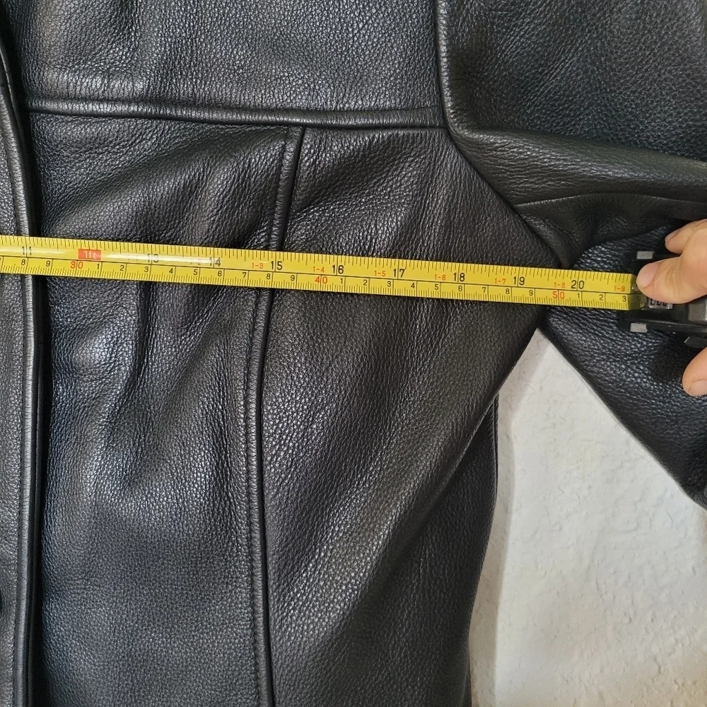 Wilsons leather black jacket Thinsulate Liner - Men’s Medium 4 buttons - Picture 9 of 12